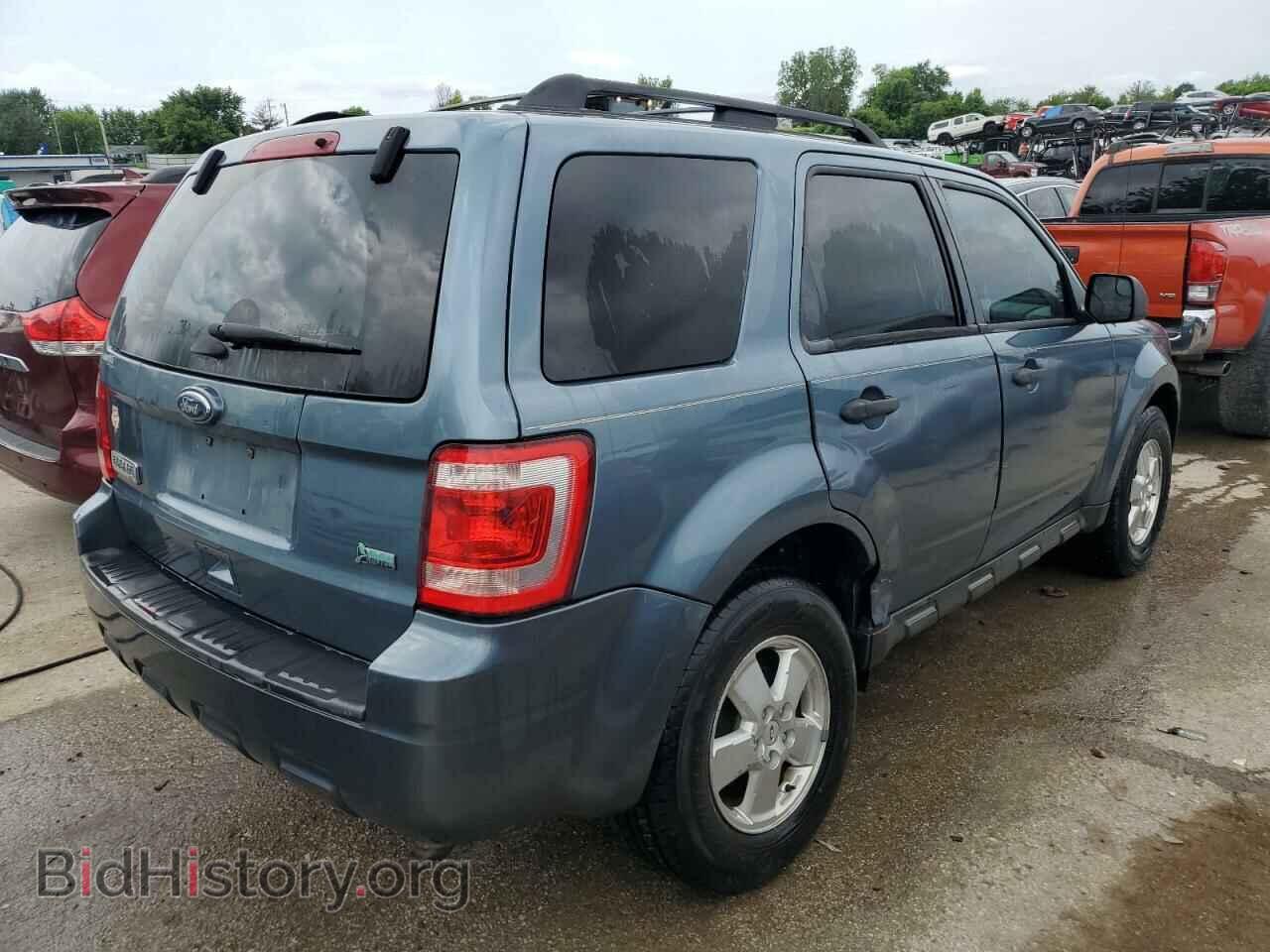 2011 FORD ESCAPE - VIN: 1FMCU0DG4BKC40177 - Photo 3