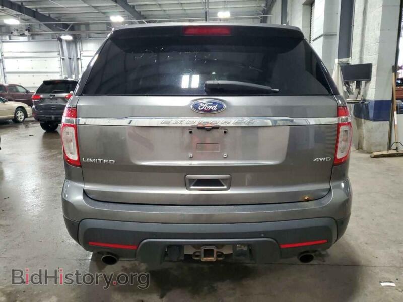2011 Ford EXPLORER (VIN 1FMHK8F85BGA65392) — фото 6 из 13