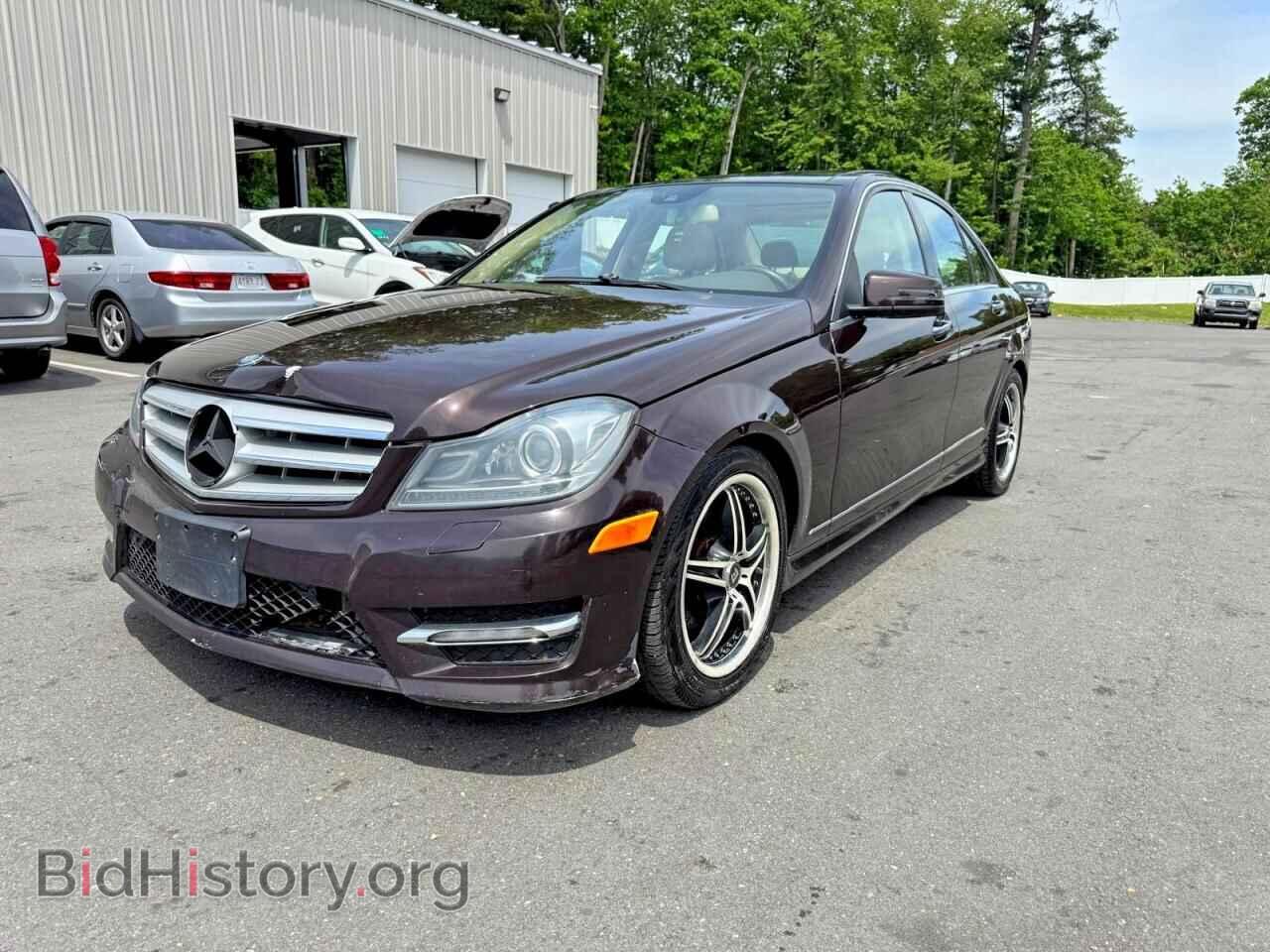 Photo WDDGF8BB1CR224748 - MERCEDES-BENZ C-CLASS 2012