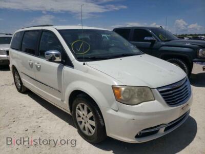 2011 Chrysler MINIVAN Town & COU, white — VIN 2A4RR8DG1BR635685, Copart