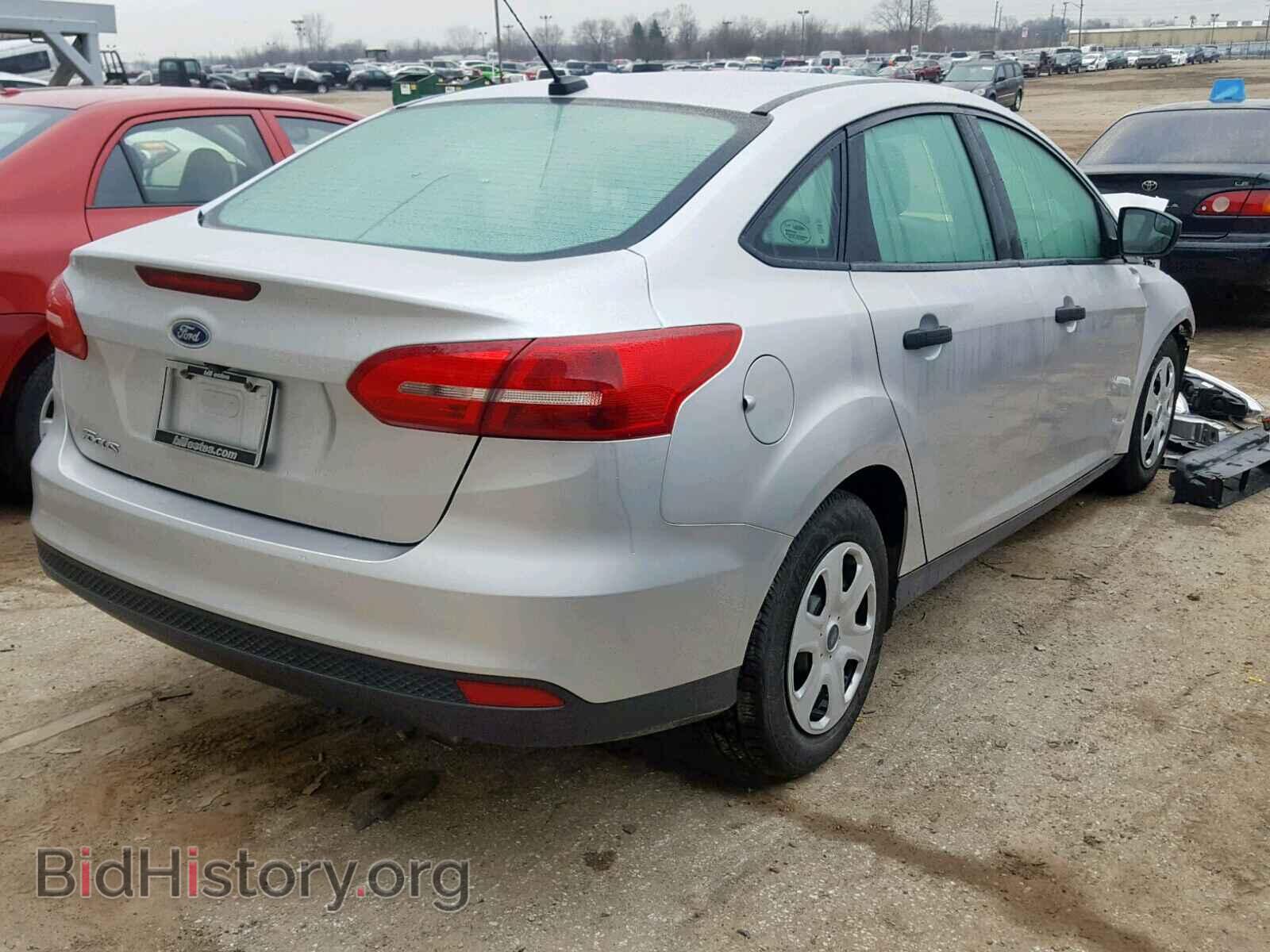 2017 FORD FOCUS - VIN: 1FADP3E21HL323823 - Photo 4