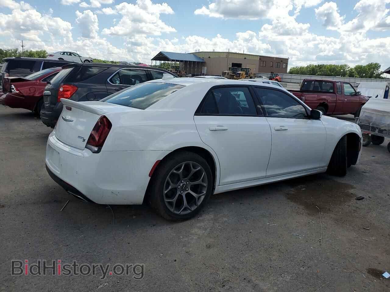 2018 CHRYSLER 300 - VIN: 2C3CCABG9JH244719 - Фото 3