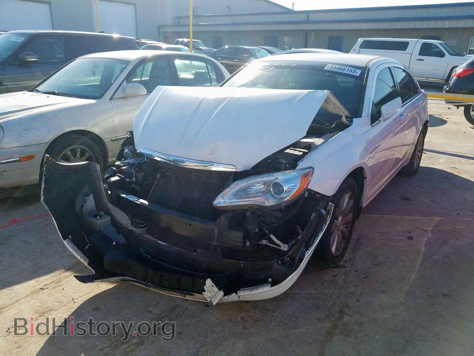 2011 CHRYSLER 200 - VIN: 1C3BC1FBXBN599045 - Фото 2