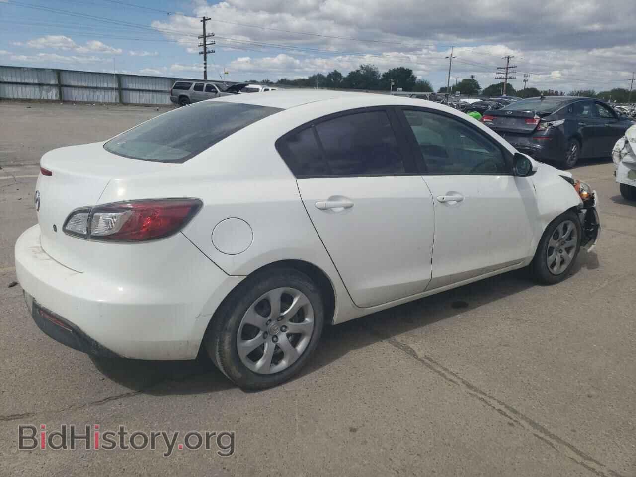 2011 MAZDA 3 - VIN: JM1BL1UG7B1432613 - Photo 3