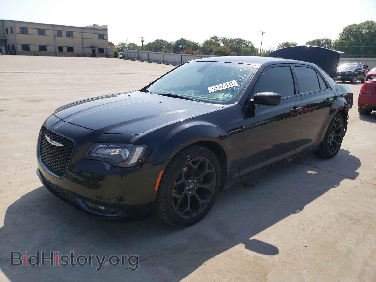 2019 CHRYSLER 300 - VIN: 2C3CCABG5KH601069 - Фото 2
