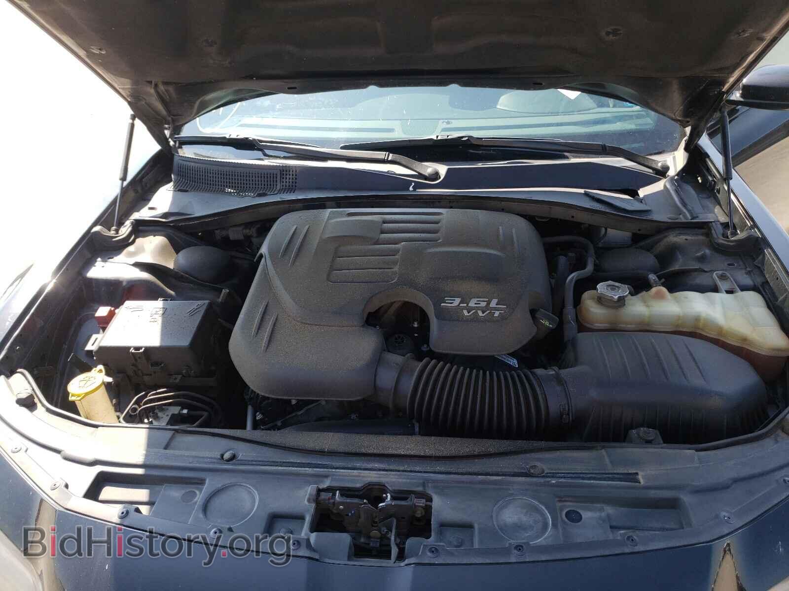 2019 CHRYSLER 300 - VIN: 2C3CCABG5KH601069 - Фото 7