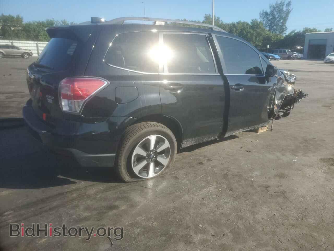 2017 SUBARU FORESTER - VIN: JF2SJAJC8HH483224 - Фото 3