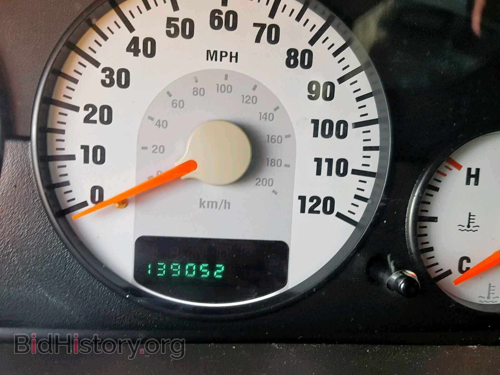 2005 CHRYSLER SEBRING - VIN: 1C3EL75R65N622047 - Фото 8