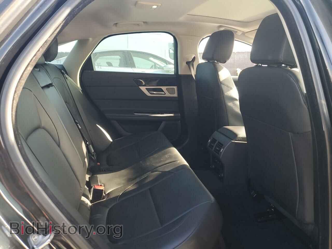2017 JAGUAR XF - VIN: SAJBD4BN8HCY42657 - Photo 10