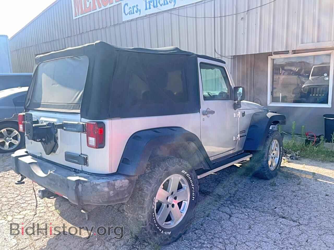 2011 JEEP WRANGLER - VIN: 1J4AA2D16BL551027 - Фото 4