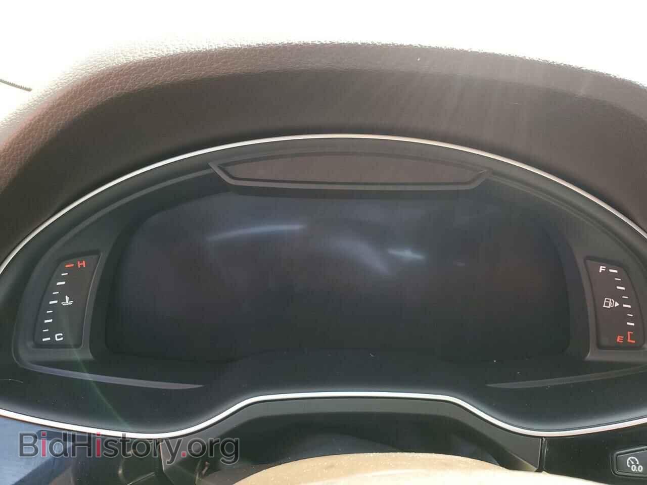 2018 AUDI Q7 - VIN: WA1VAAF71JD011994 - Фото 9