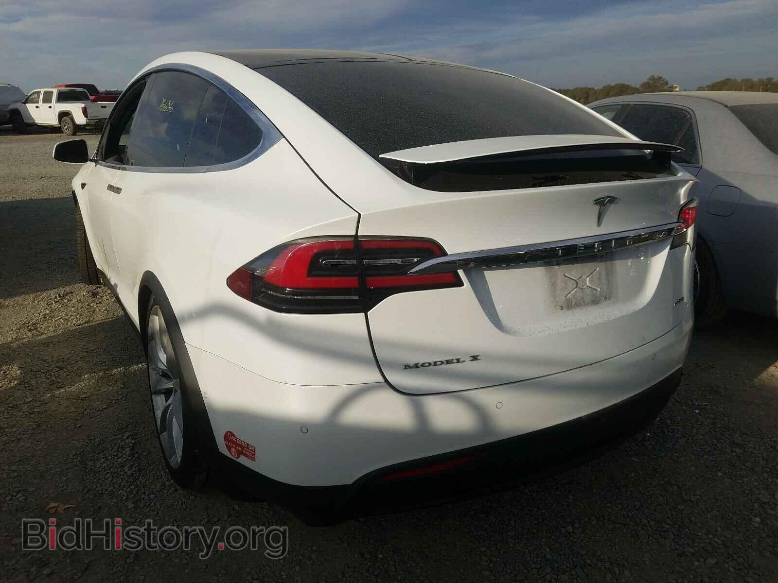 2017 TESLA MODEL X - VIN: 5YJXCAE21HF044172 - Фото 3