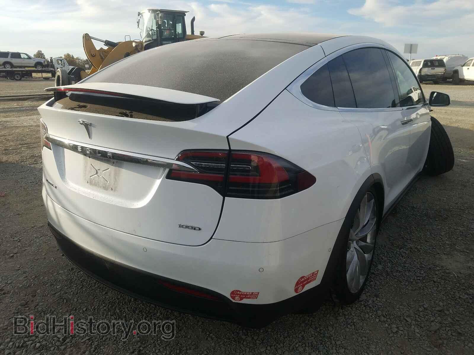 2017 TESLA MODEL X - VIN: 5YJXCAE21HF044172 - Фото 4