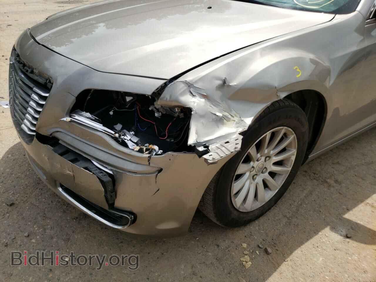 2014 CHRYSLER 300 - VIN: 2C3CCAAG3EH335895 - Фото 9