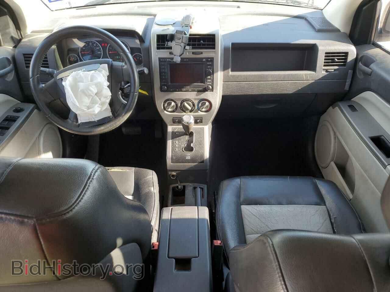 2007 JEEP COMPASS - VIN: 1J8FT57W87D217865 - Photo 8