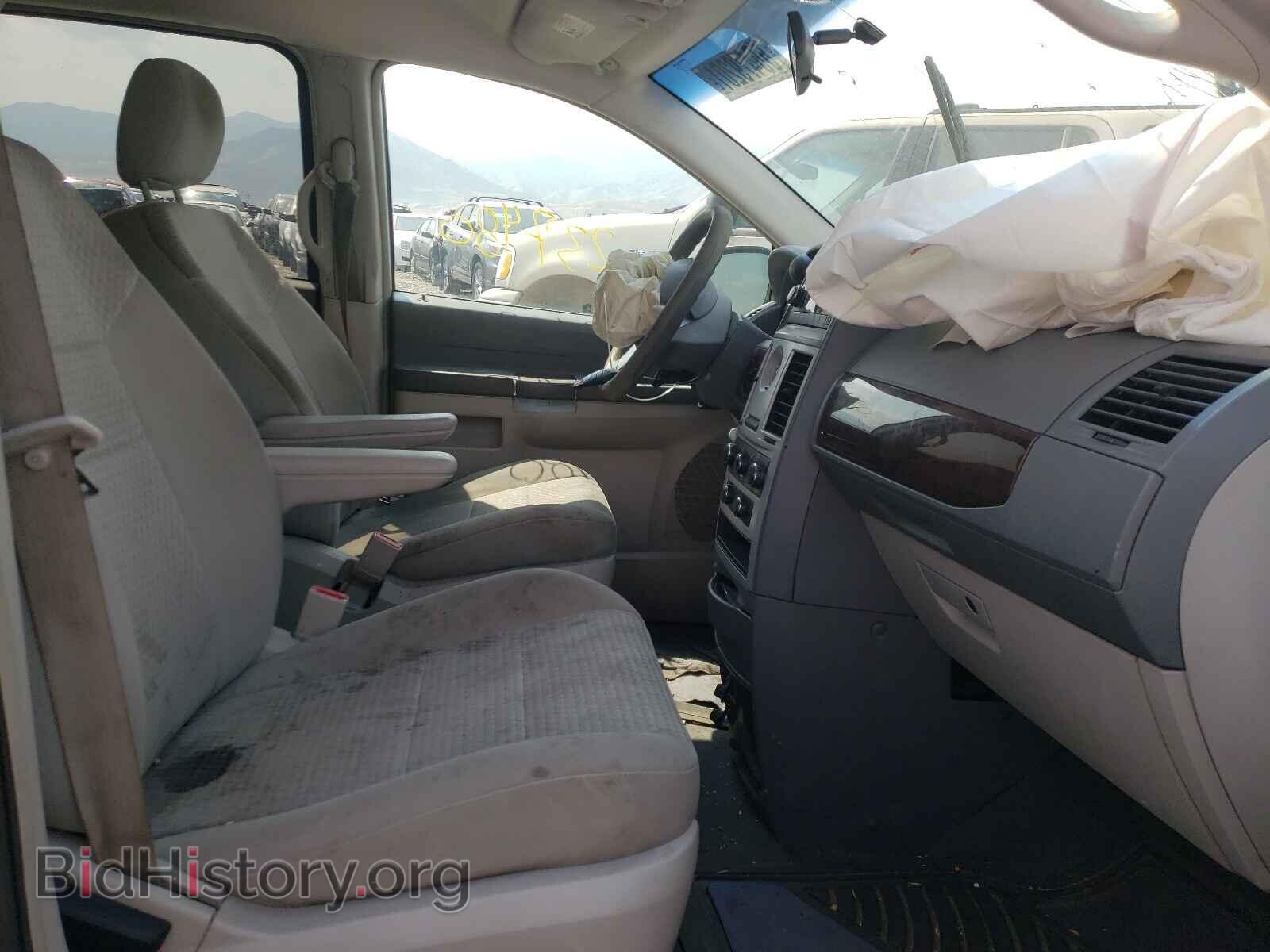 2009 CHRYSLER MINIVAN - VIN: 2A8HR44E49R652430 - Фото 5