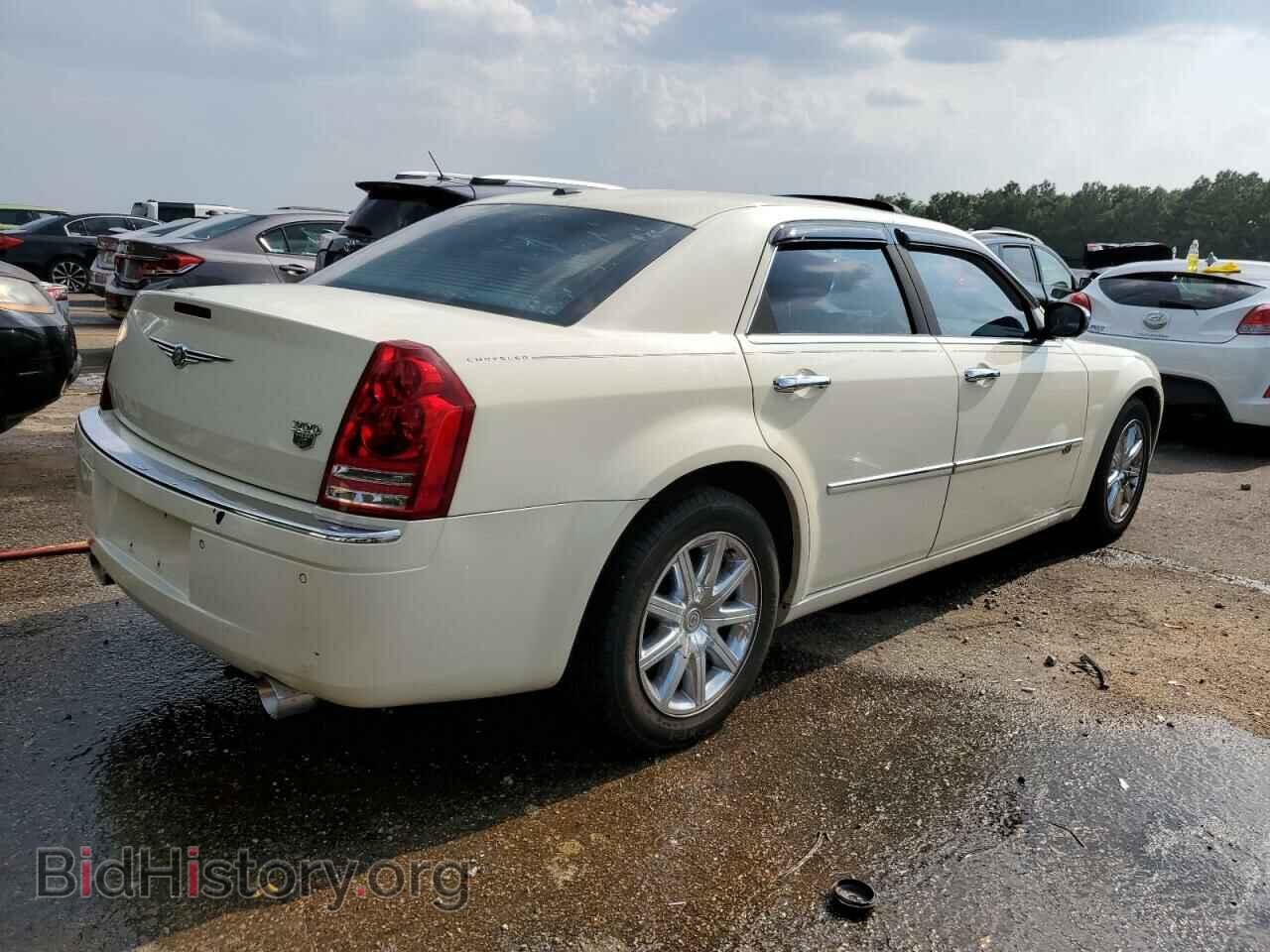 2010 CHRYSLER 300 - VIN: 2C3CA6CTXAH154168 - Фото 3