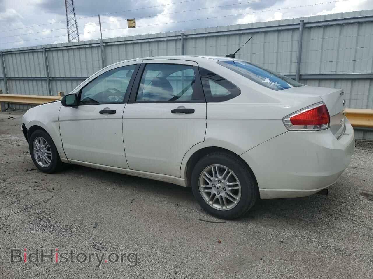 2009 FORD FOCUS - VIN: 1FAHP35N59W189717 - Фото 2