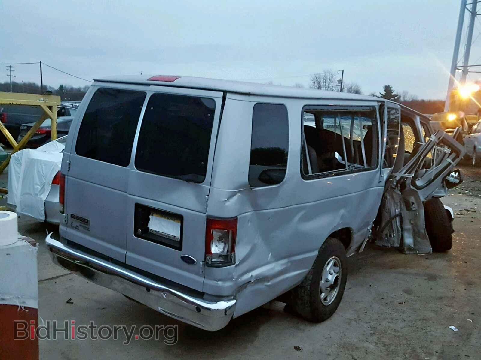 2008 FORD ECONOLINE - VIN: 1FBSS31L18DB04812 - Фото 4