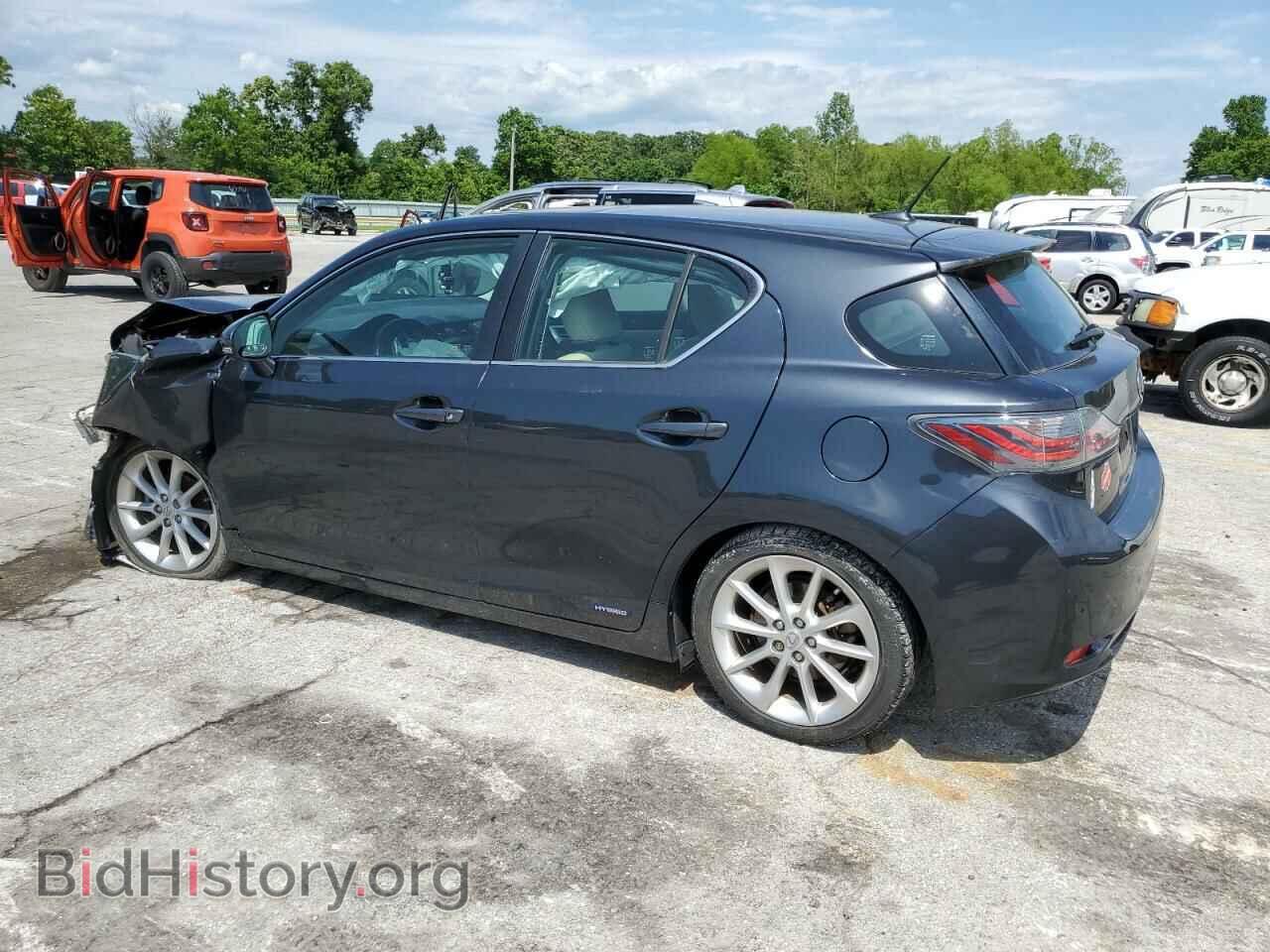 2011 LEXUS CT 200 - VIN: JTHKD5BH5B2022076 - Photo 2