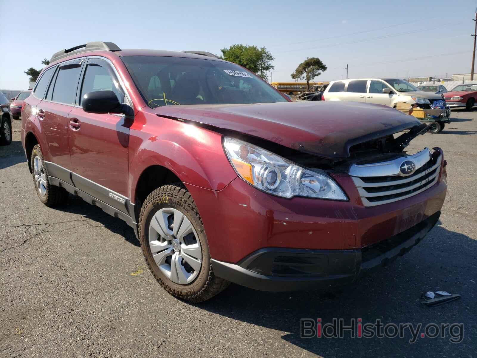 Photo 4S4BRCAC5B3437014 - SUBARU OUTBACK 2011