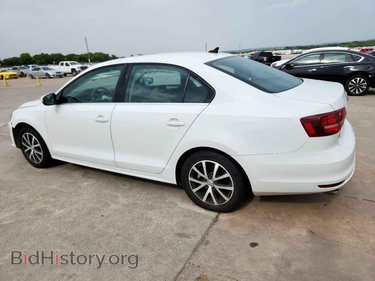 2017 VOLKSWAGEN JETTA - VIN: 3VWDB7AJ0HM398408 - Фото 2
