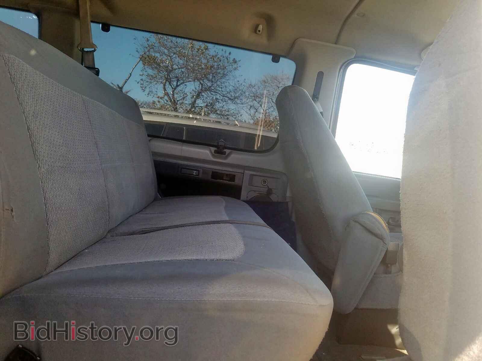 2006 FORD ECONOLINE - VIN: 1FBSS31L66DB06410 - Фото 6