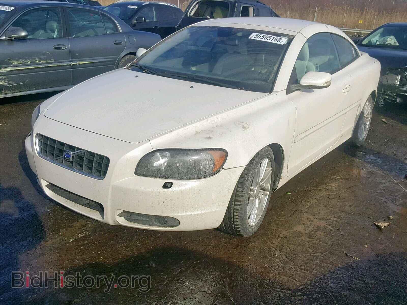 2007 VOLVO C70 - VIN: YV1MC68267J018177 - Фото 2