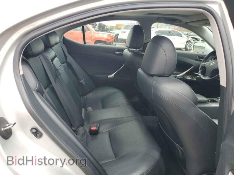 2008 Lexus IS (VIN JTHCK262282022138) — фото 10 из 12