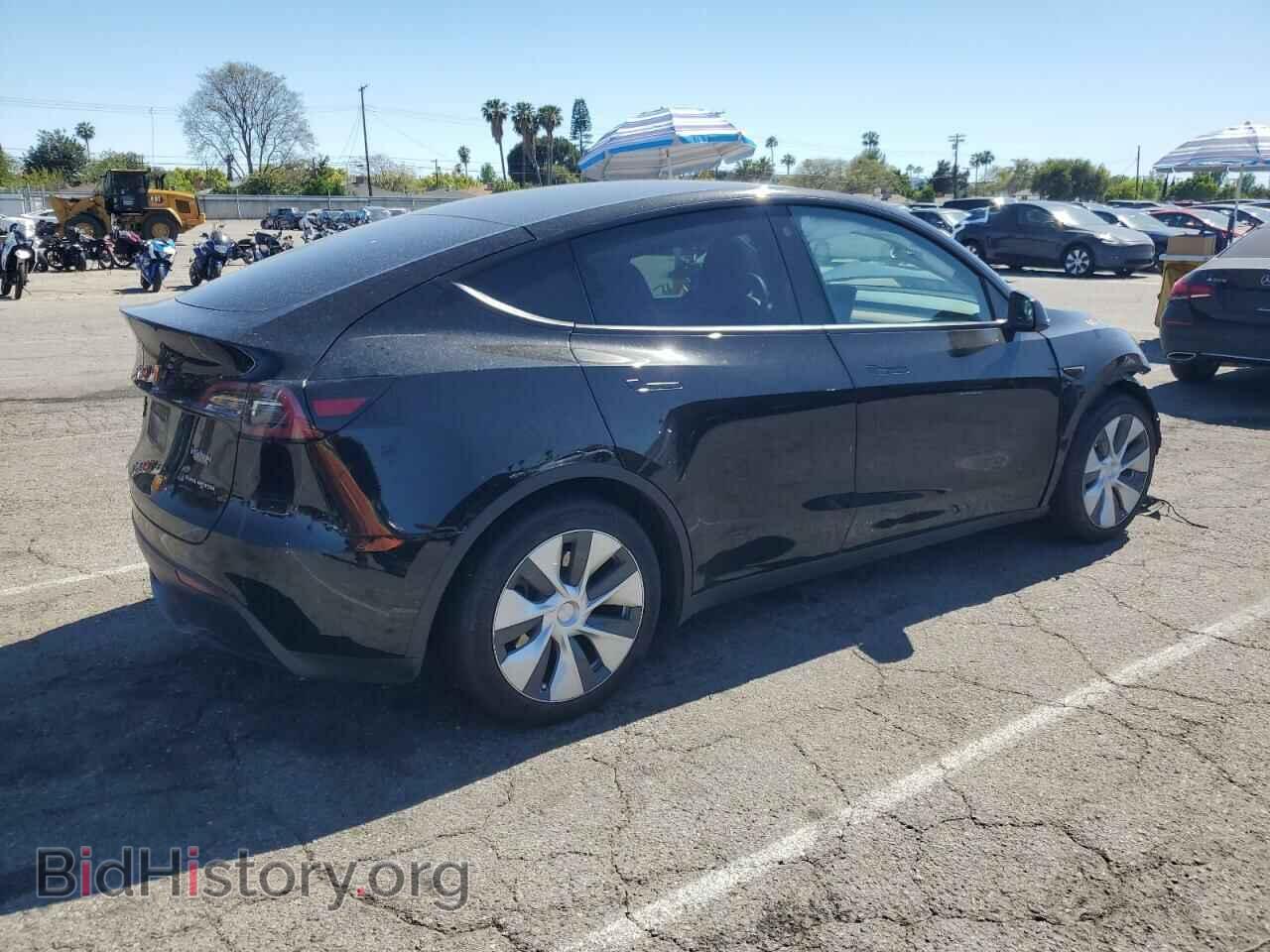 2023 TESLA MODEL Y - VIN: 7SAYGAEEXPF769578 - Фото 3