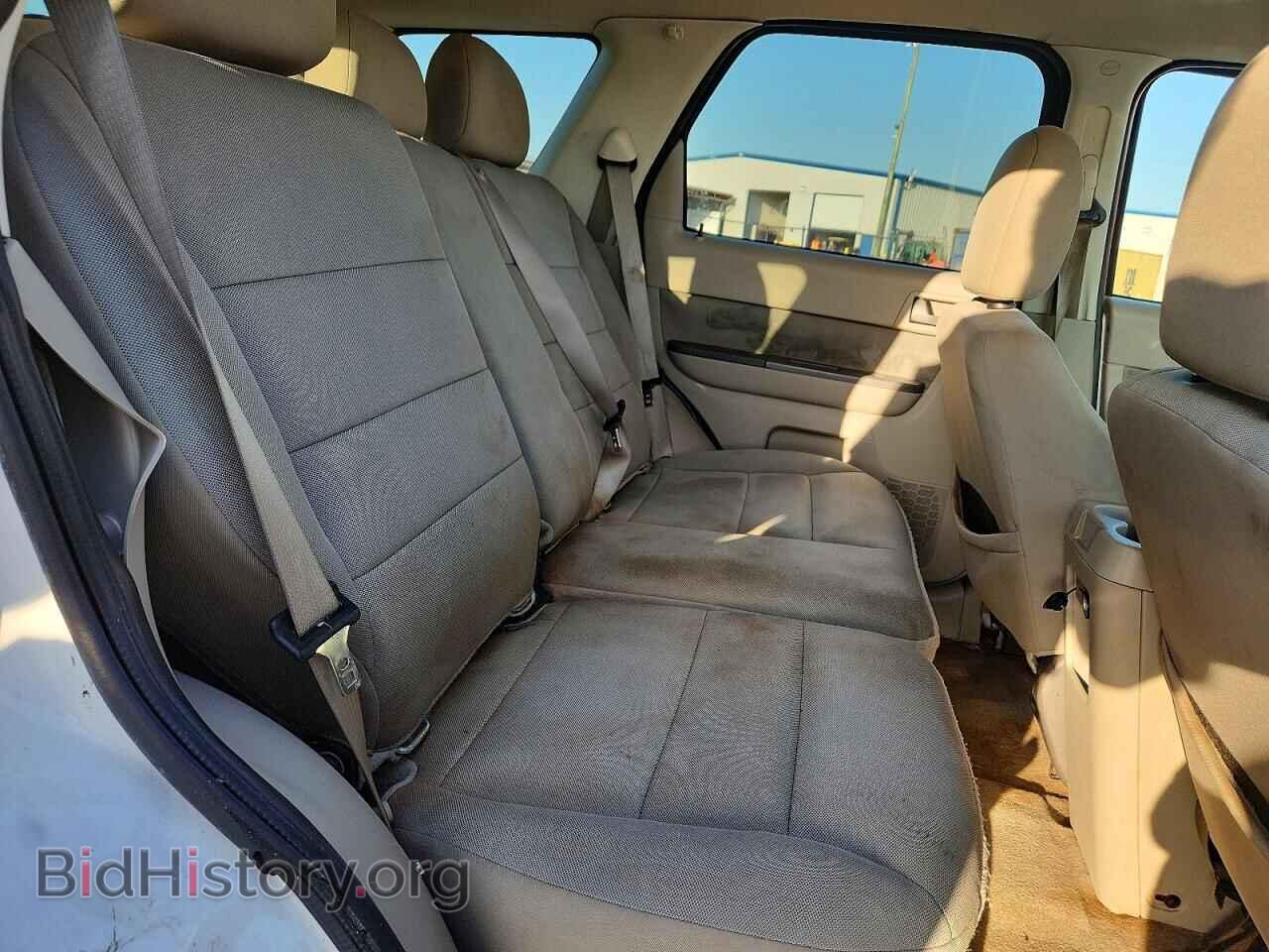 2010 FORD ESCAPE - VIN: 1FMCU0DG2AKB60892 - Фото 11