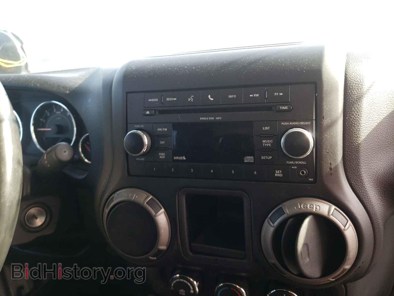 2011 JEEP WRANGLER - VIN: 1J4AA2D12BL556127 - Фото 9