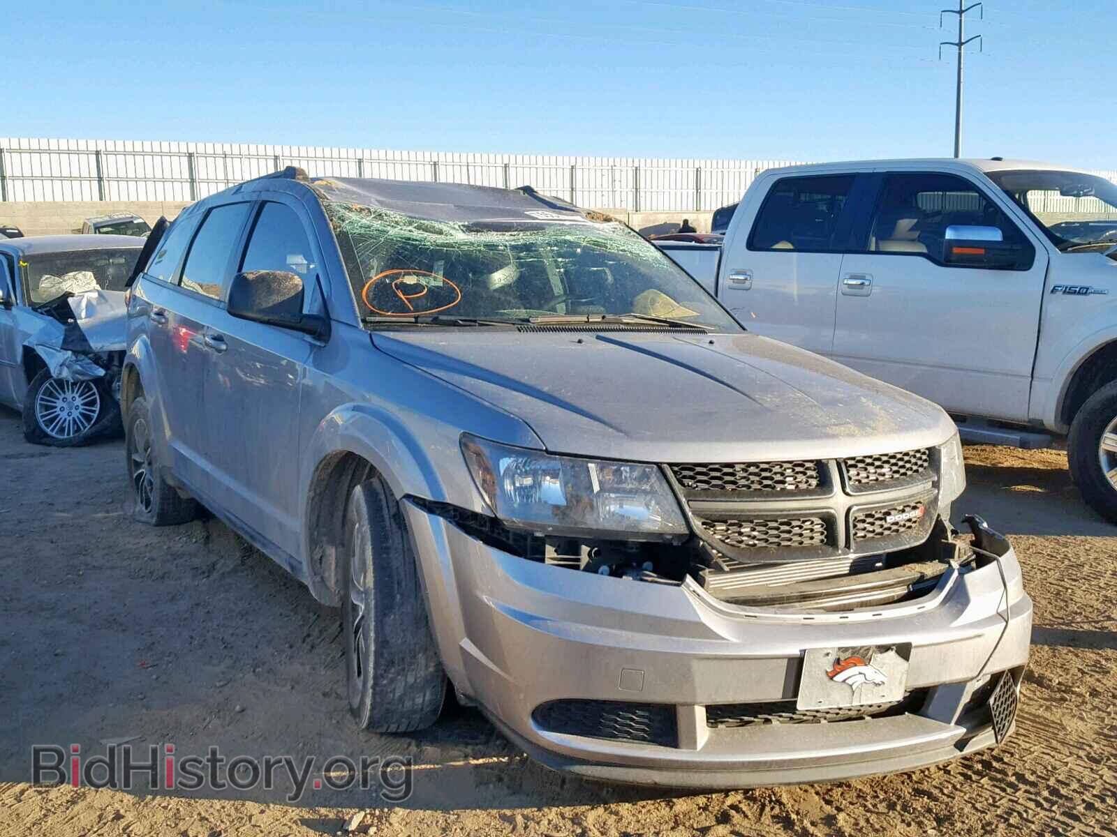 Photo 3C4PDDAG4HT596377 - DODGE JOURNEY SE 2017