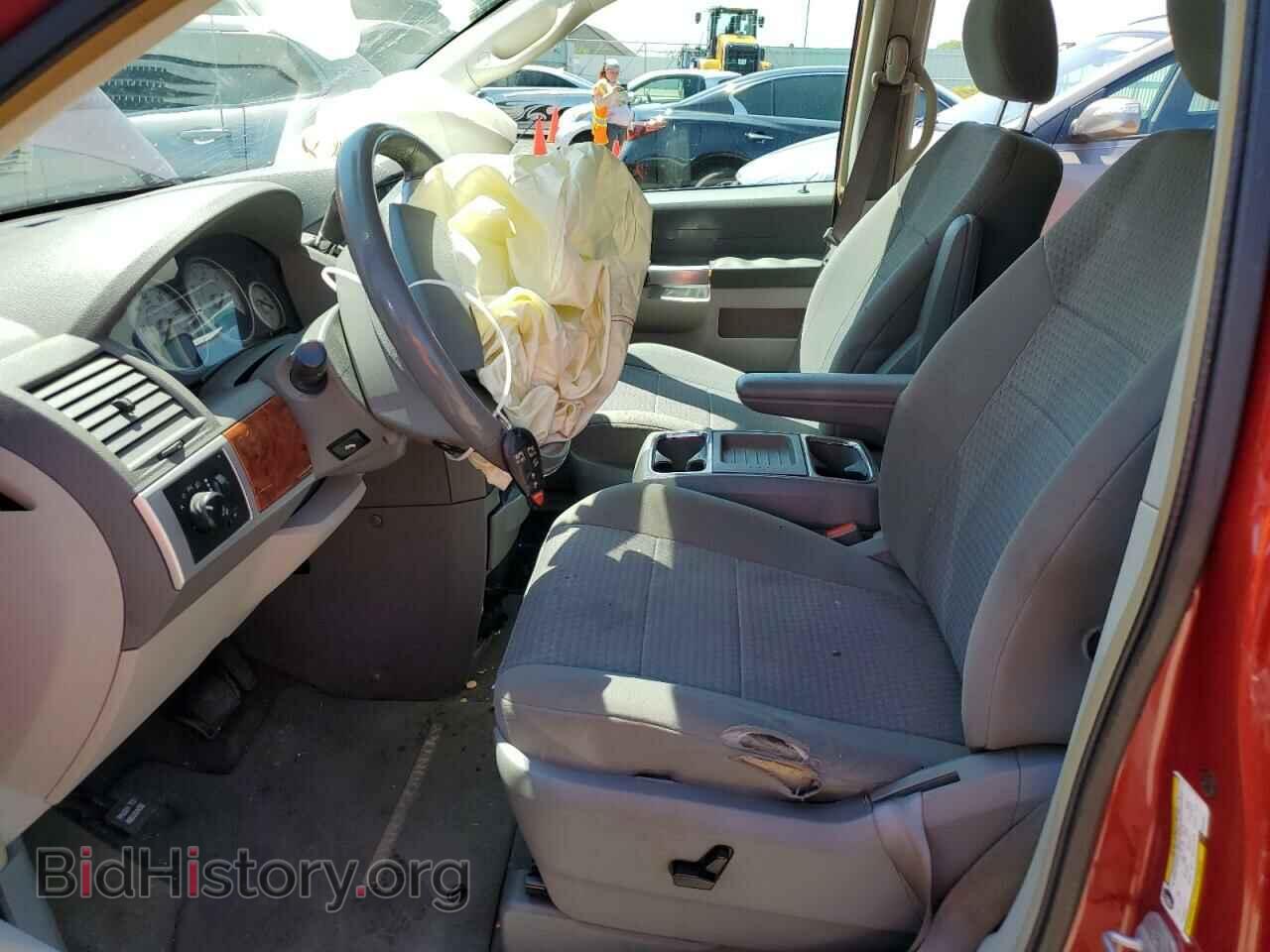 2008 CHRYSLER MINIVAN - VIN: 2A8HR54P18R634957 - Фото 7