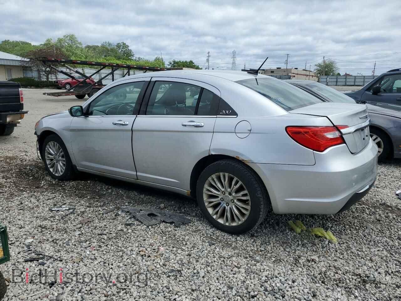 2011 CHRYSLER 200 - VIN: 1C3BC2FB4BN615763 - Фото 2