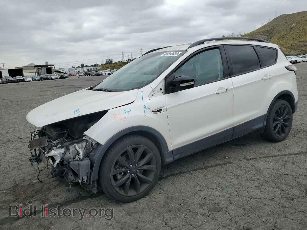 Фотография 1FMCU0J96HUC78674 - FORD ESCAPE 2017