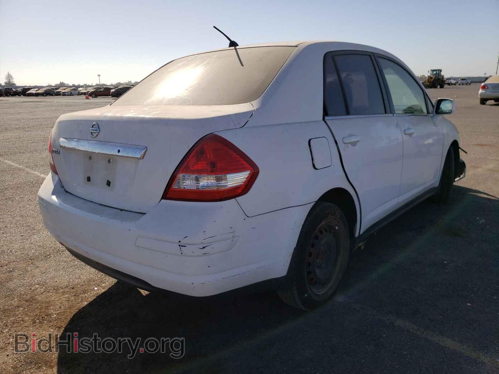 2008 NISSAN VERSA - VIN: 3N1BC11E58L351892 - Фото 4