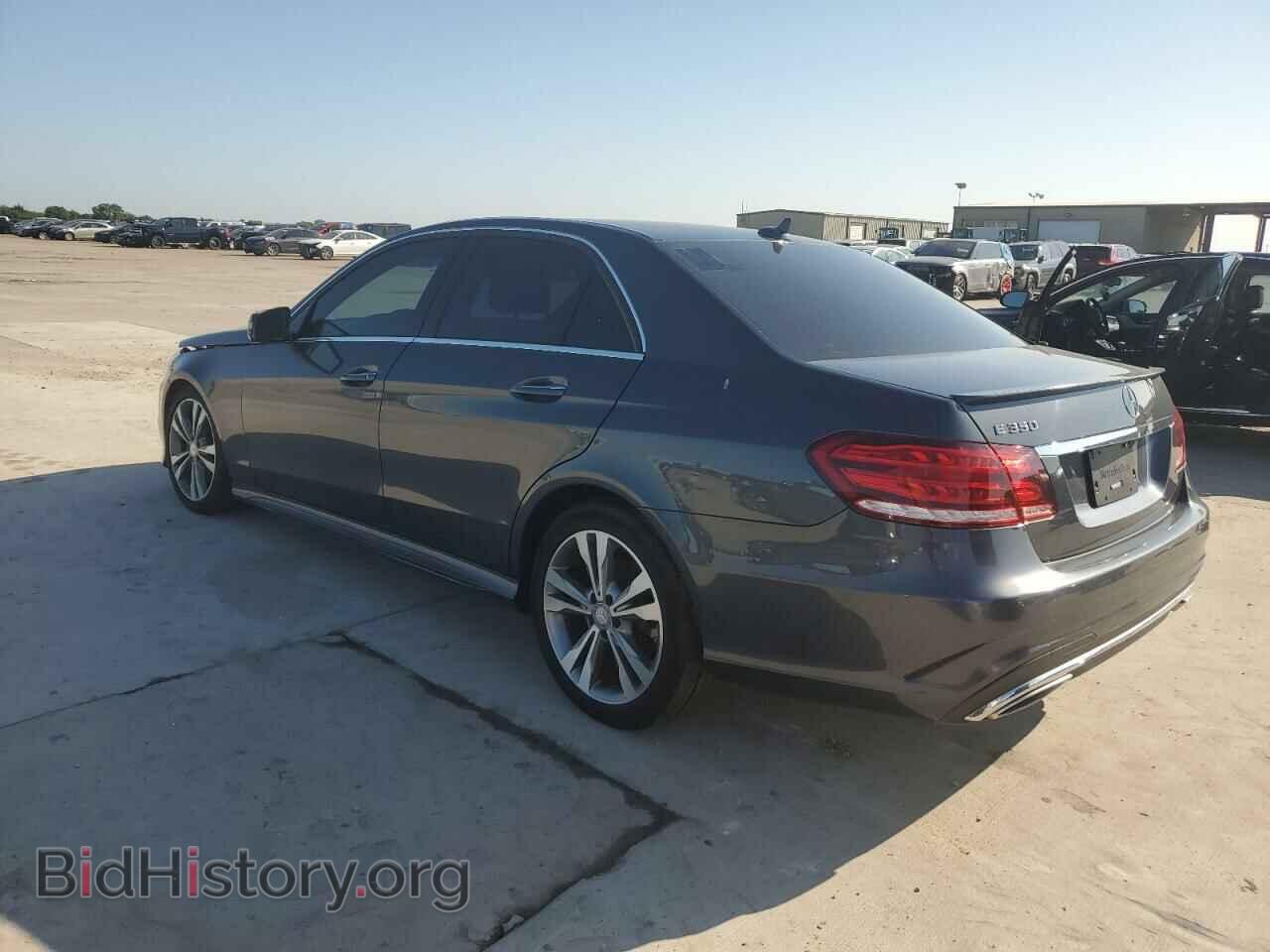 2016 MERCEDES-BENZ E-CLASS - VIN: WDDHF5KBXGB229299 - Фото 2
