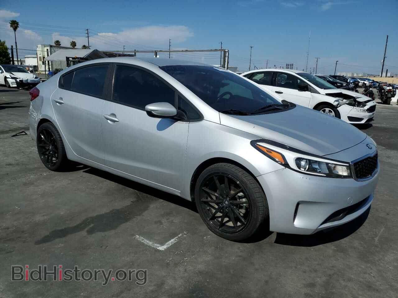 2017 KIA FORTE - VIN: 3KPFK4A7XHE138204 - Фото 4