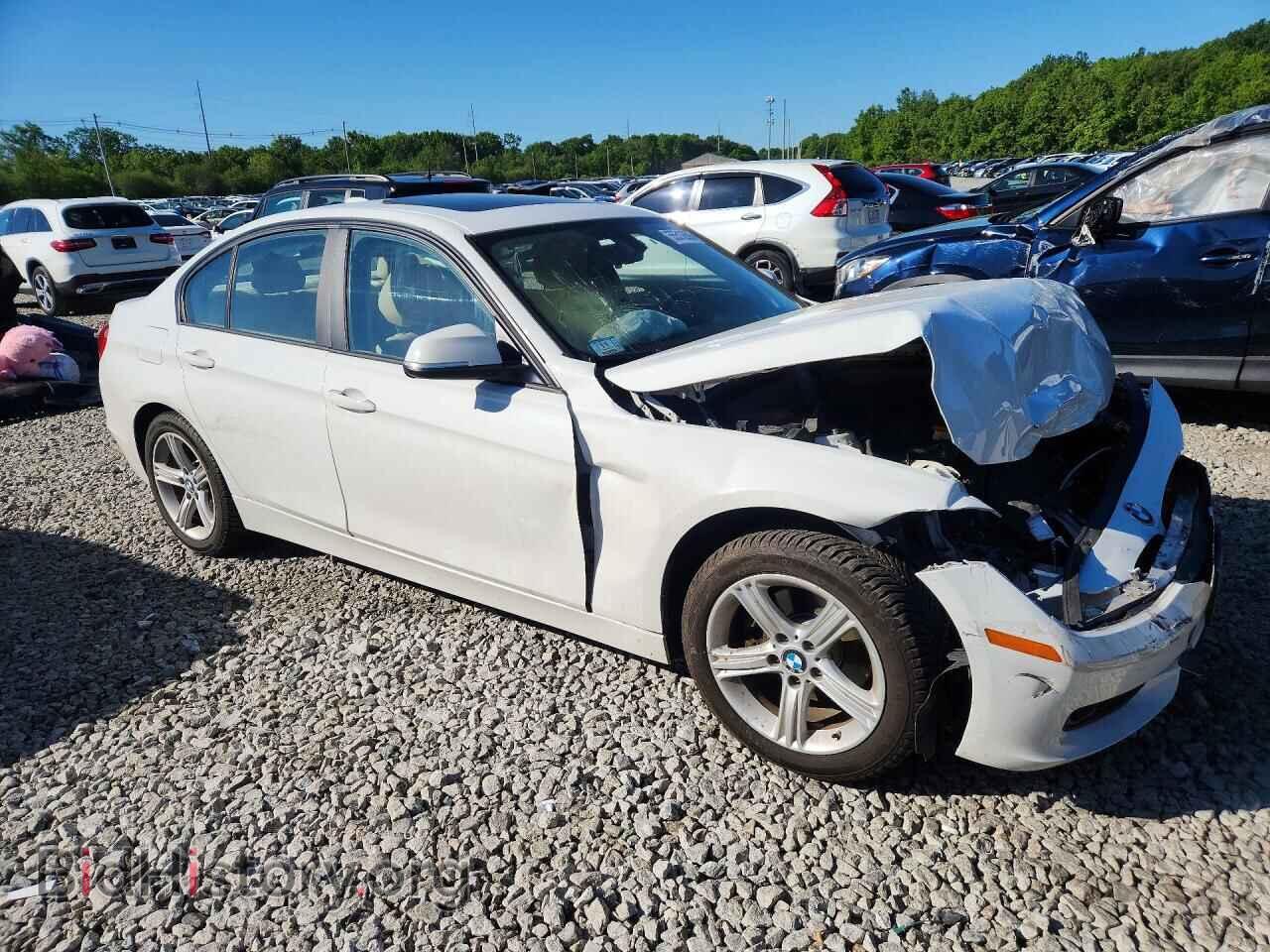 2014 BMW 3 SERIES - VIN: WBA3C3G50ENS68111 - Фото 4