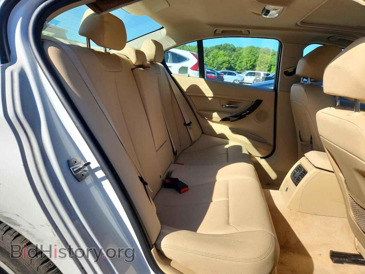 2014 BMW 3 SERIES - VIN: WBA3C3G50ENS68111 - Фото 10