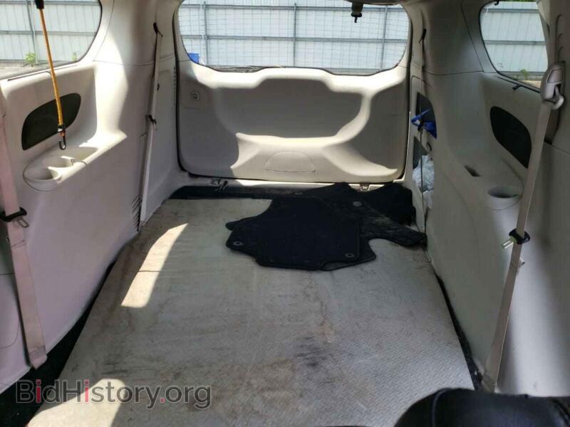 2019 Chrysler PACIFICA (VIN 2C4RC1BG1KR575957) — photo 10 of 13