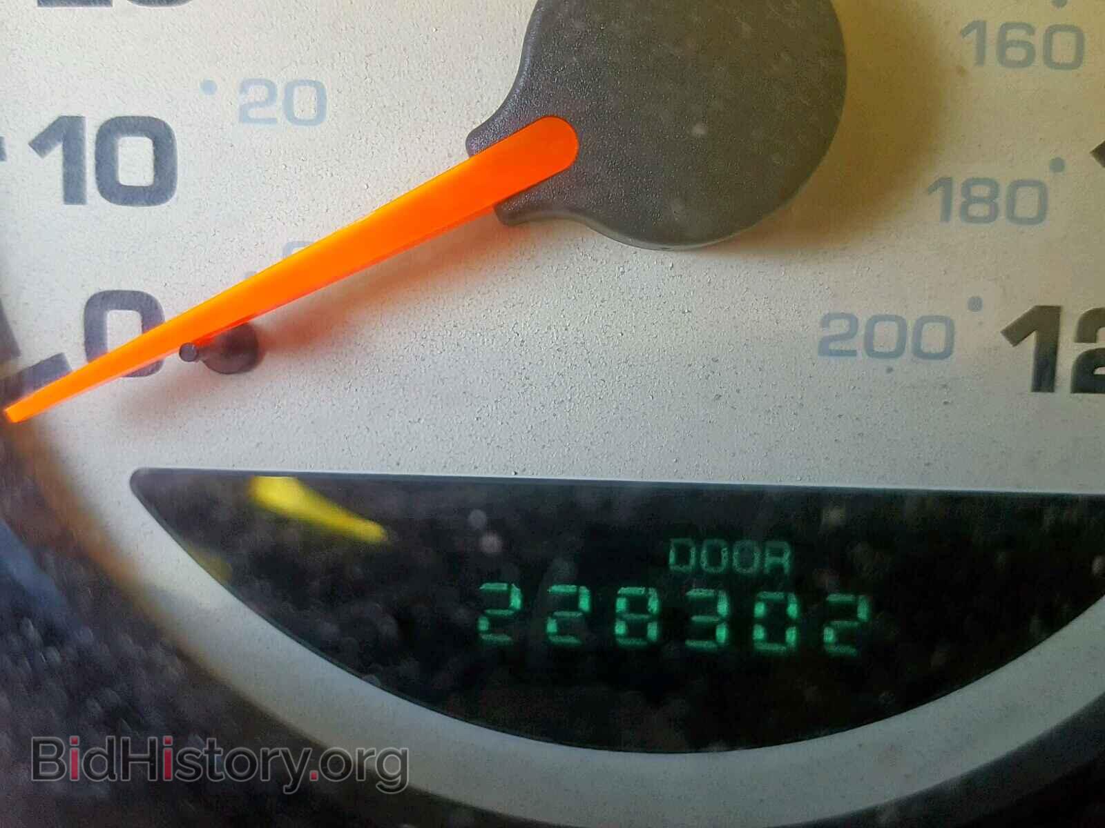 2000 DODGE NEON - VIN: 1B3ES46C5YD675583 - Фото 8
