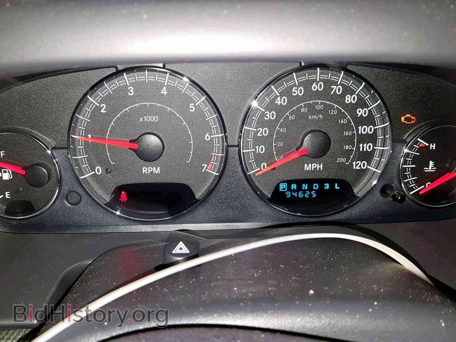 2004 CHRYSLER SEBRING - VIN: 1C3EL56R94N227166 - Фото 8