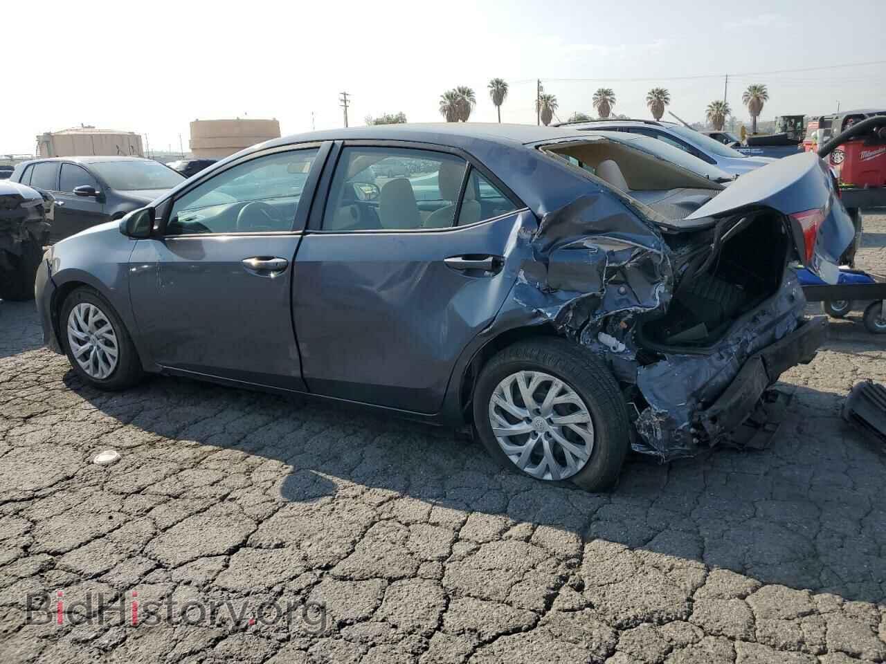 2017 TOYOTA COROLLA - VIN: 5YFBURHE3HP569928 - Photo 2