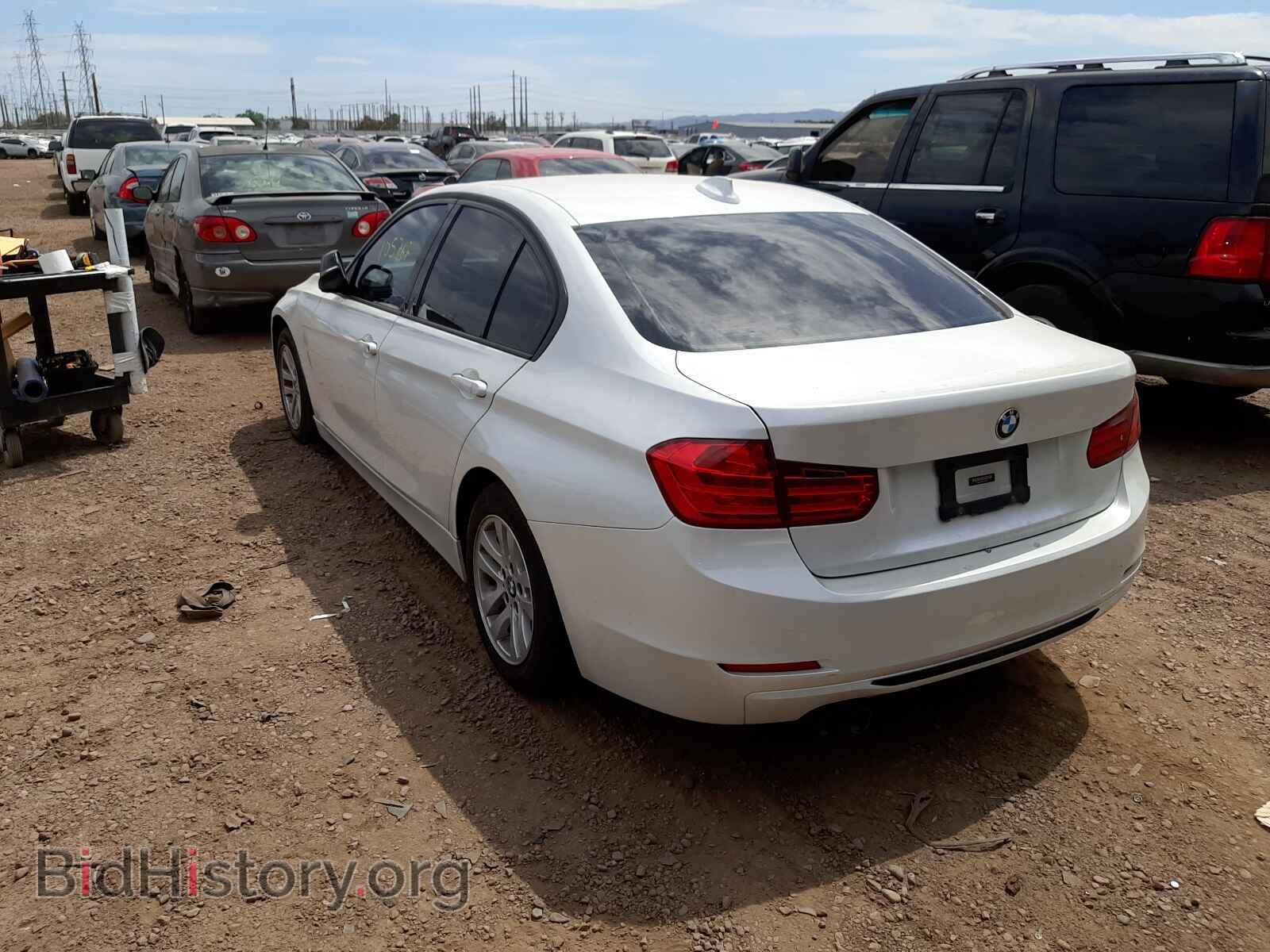 2013 BMW 3 SERIES - VIN: WBA3A5C50DF603903 - Фото 3