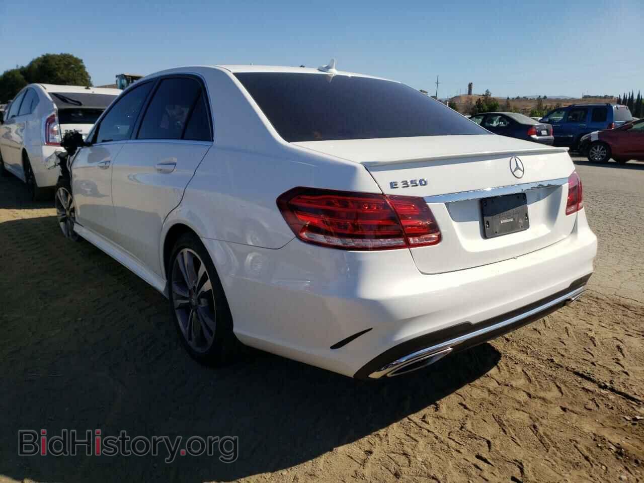 2016 MERCEDES-BENZ E-CLASS - VIN: WDDHF5KBXGB231974 - Фото 3