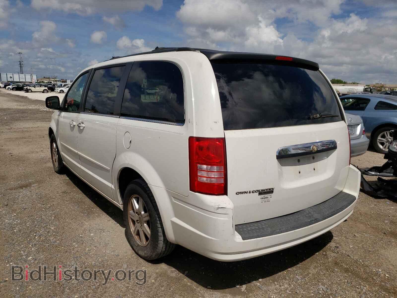 2008 CHRYSLER MINIVAN - VIN: 2A8HR54PX8R744311 - Фото 3