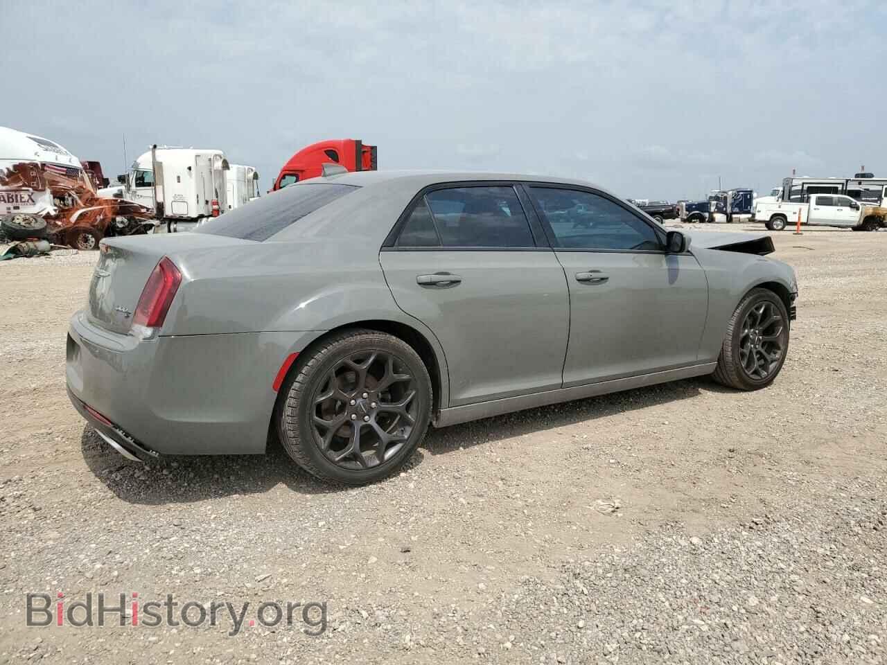 2019 CHRYSLER 300 - VIN: 2C3CCABG7KH516248 - Photo 3