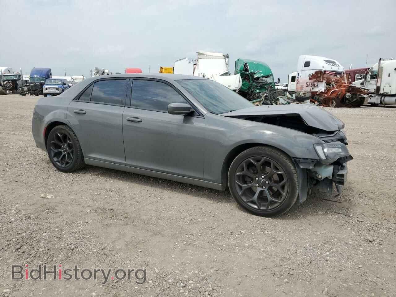 2019 CHRYSLER 300 - VIN: 2C3CCABG7KH516248 - Photo 4
